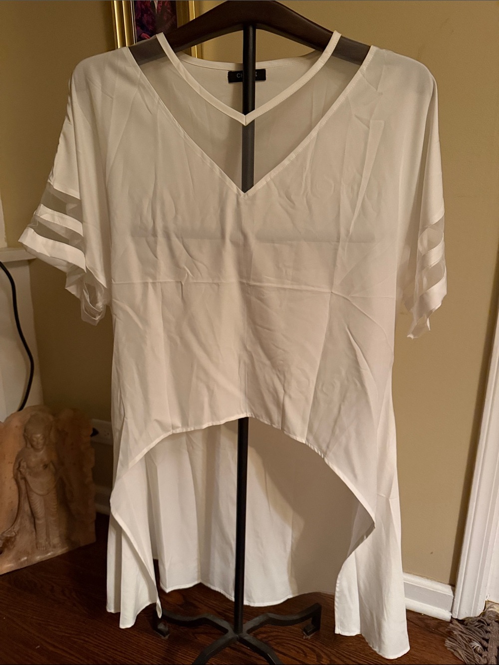chicme White V-Neck Lightweight Tunic